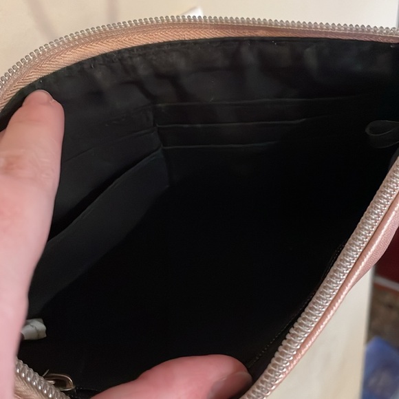 Pink purse - Picture 2 of 3